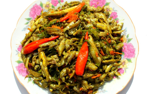 C&aacute; rầm - m&oacute;n ăn d&acirc;n d&atilde; trở th&agrave;nh đặc sản đắt gi&aacute; m&ugrave;a lũ năm 2026 - Ảnh 4.