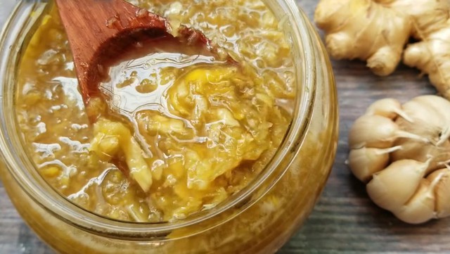 Những thực phẩm nếu kết hợp sai c&aacute;ch với tỏi c&oacute; thể g&acirc;y ra c&aacute;c phản ứng ti&ecirc;u cực cho cơ thể - Ảnh 2.