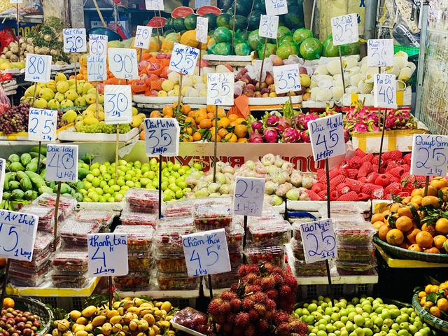 Loại qu&yacute;t r&aacute;m đang b&aacute;n đầy thị trường c&oacute; g&igrave; đặc biệt m&agrave; chiếm được cảm t&igrave;nh của người ti&ecirc;u d&ugrave;ng? - Ảnh 1.