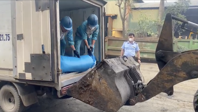 Bảo vệ người ti&ecirc;u d&ugrave;ng: Hơn 1 tấn l&ograve;ng lợn &ocirc;i thiu bị ph&aacute;t hiện tại Hưng Y&ecirc;n - Ảnh 3.