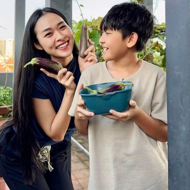 Diệp Bảo Ngọc: Mẹ đơn th&acirc;n, th&agrave;nh c&ocirc;ng với 3 c&ocirc;ng ty v&agrave; 4 phim trăm tỷ - Ảnh 4.