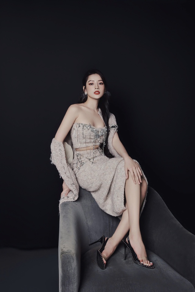 Chipu chỉ 'nhỉnh' 1m6 c&oacute; thể c&acirc;n được mọi loại trang phục nhờ c&aacute;ch  - Ảnh 18.