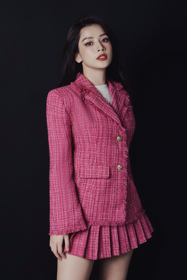 Chipu chỉ 'nhỉnh' 1m6 c&oacute; thể c&acirc;n được mọi loại trang phục nhờ c&aacute;ch  - Ảnh 20.