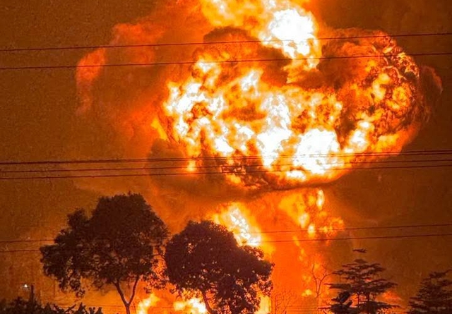 Ch&aacute;y lớn tại xưởng sơn Đ&ocirc;ng Anh H&agrave; Nội ng&agrave;y 25 / 4 g&acirc;y hoang mang - Ảnh 1.