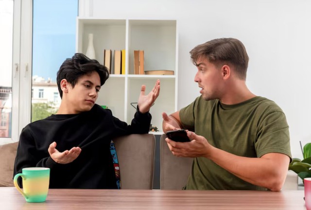 7 kiểu người dễ 'lật mặt' nhất, khi bạn nhận ra th&igrave; đ&atilde; qu&aacute; muộn - Ảnh 2.