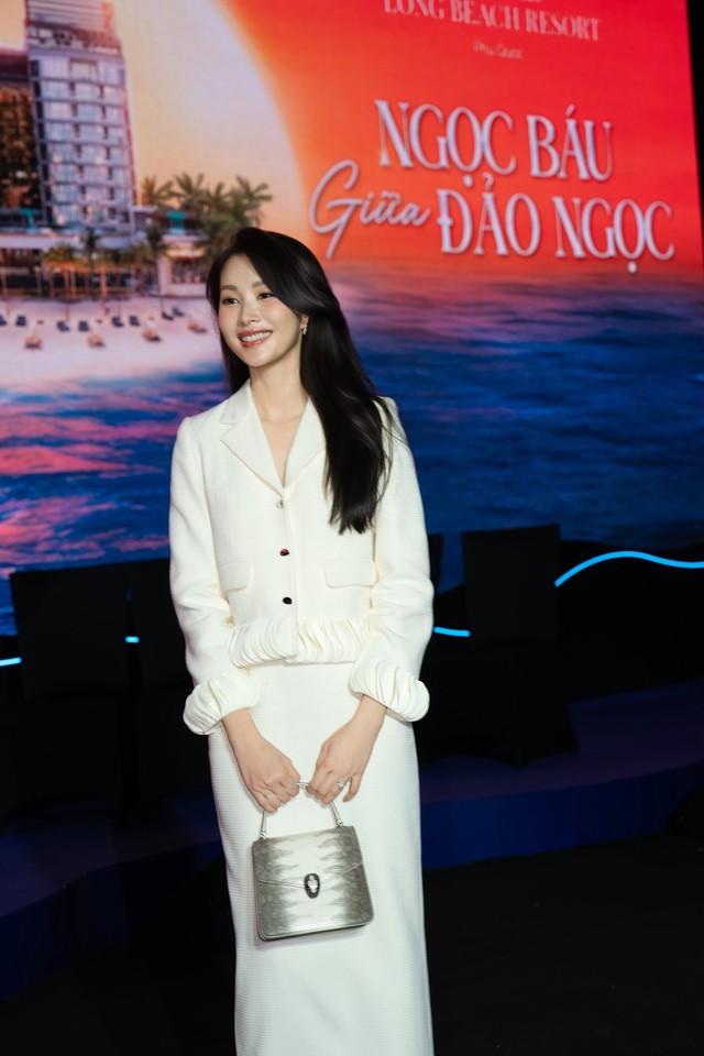 Hoa hậu Việt Nam sở hữu penthouse hơn 300m2, đang sống hạnh ph&uacute;c b&ecirc;n chồng doanh nh&acirc;n c&oacute; nhan sắc ra sao? - Ảnh 7.