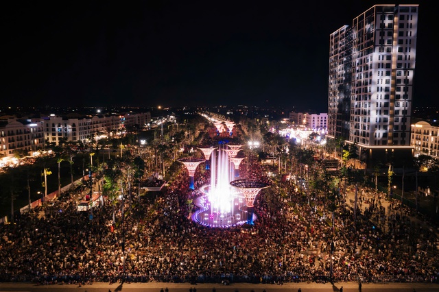 Khai mạc Lễ hội du lịch Sầm Sơn 2026 - Kh&aacute;t vọng rực rỡ cho m&ugrave;a du lịch - Ảnh 1.