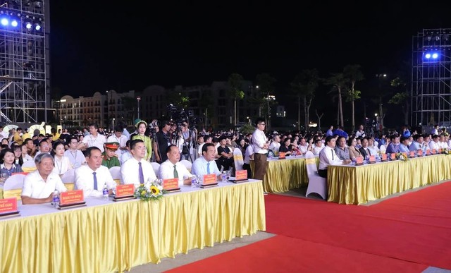 Khai mạc Lễ hội du lịch Sầm Sơn 2026 - Kh&aacute;t vọng rực rỡ cho m&ugrave;a du lịch - Ảnh 2.