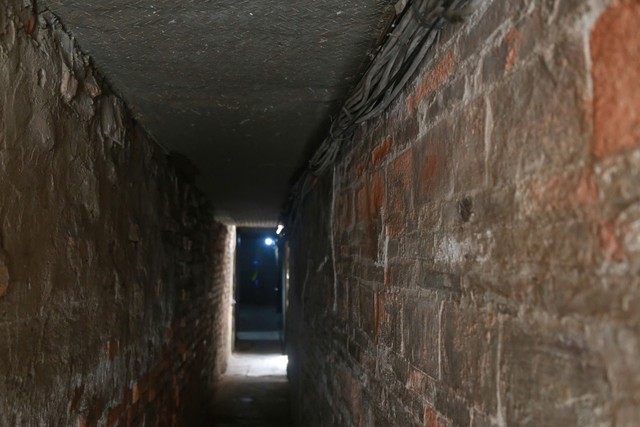 Chung cư cũ phường Nam Định Ninh B&igrave;nh xuống cấp nghi&ecirc;m trọng , nỗi lo an to&agrave;n - Ảnh 2.