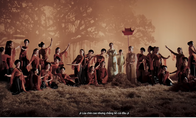 Nhạc sĩ Ch&acirc;u Đăng Khoa n&oacute;i g&igrave; về c&acirc;u h&aacute;t g&acirc;y tranh c&atilde;i 'L&uacute;a ch&iacute;n cao m&agrave; chẳng hề c&uacute;i đầu' do Cẩm Ly v&agrave; H&ograve;a Minzy thể hiện - Ảnh 1.