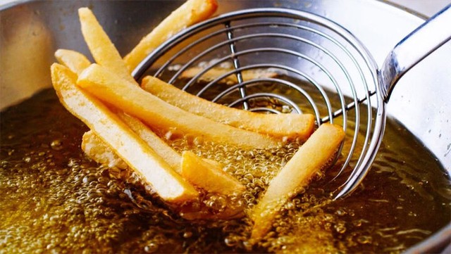  M&oacute;n ăn c&oacute; thể l&agrave;m gia tăng g&aacute;nh nặng lọc m&aacute;u l&ecirc;n thận - Ảnh 2.