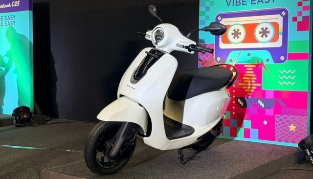 Xe m&aacute;y điện gi&aacute; 26,5 triệu đồng đẹp ho&agrave;n hảo, trang bị ngang xe xăng, đi 113 km/lần sạc, sạc si&ecirc;u tốc, rẻ hơn Vision, chỉ ngang xe số Wave Alpha - Ảnh 2.