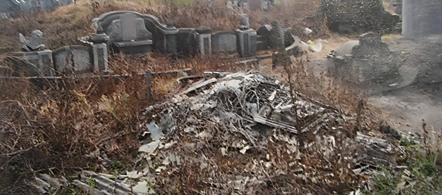 Lỗi phong thủy âm trạch cần tránh để bảo vệ tài vận và mộ - Ảnh 3. Lỗi phong thủy âm trạch cần tránh để bảo vệ tài vận và mộ - Ảnh 3.