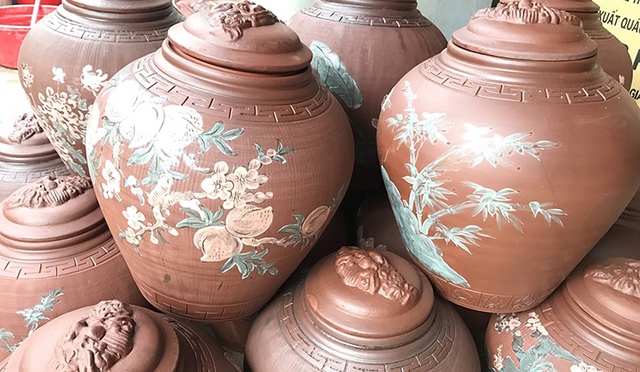 Hũ gạo n&ecirc;n l&agrave;m từ chất liệu g&igrave;? Để hũ gạo trống c&oacute; hại g&igrave; cho t&agrave;i lộc? - Ảnh 2.