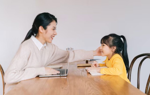 Trẻ IQ cao thường hỏi g&igrave;? - Ảnh 1.