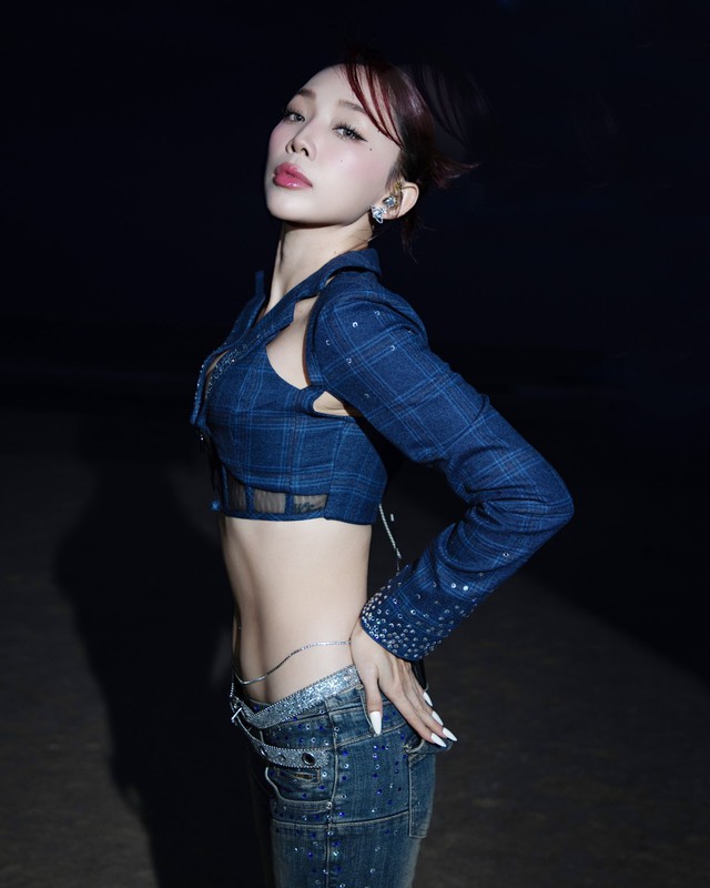 V&ograve;ng eo con kiến của nữ ca sĩ 37 tuổi vừa viral trong lễ trao giải 'L&agrave;n s&oacute;ng xanh' - Ảnh 8.