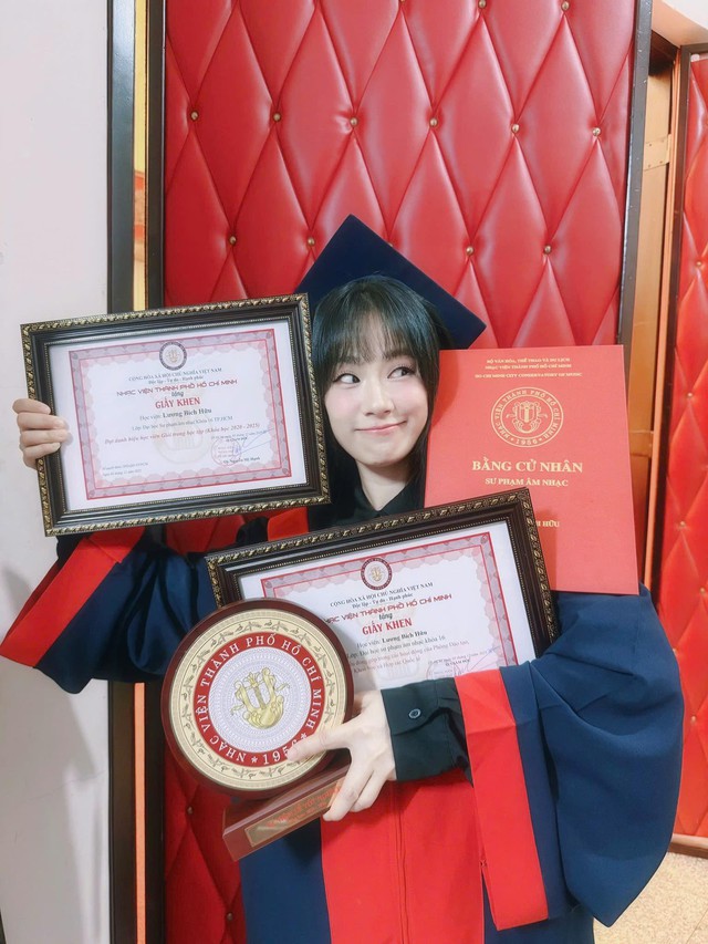 Lương B&iacute;ch Hữu ở tuổi 42: Nhan sắc trẻ trung bất ngờ v&agrave; h&agrave;nh tr&igrave;nh giữ d&aacute;ng - Ảnh 7.