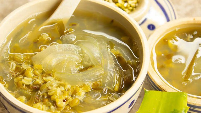 Đây mới là công thức giải độc gan bằng đậu xanh bạn nên biết - Ảnh 1. Đây mới là công thức giải độc gan bằng đậu xanh bạn nên biết - Ảnh 1.