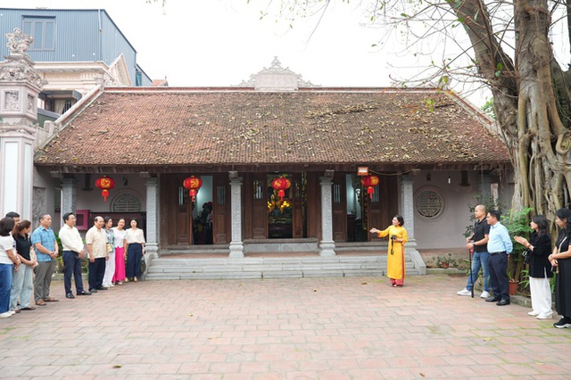 Gia LâmĐánh thức tiềm năng phía đông Thủ đô theo hướng văn hóa, tâm linh, làng nghề và trải nghiệm - Ảnh 5. Gia LâmĐánh thức tiềm năng phía đông Thủ đô theo hướng văn hóa, tâm linh, làng nghề và trải nghiệm - Ảnh 5.