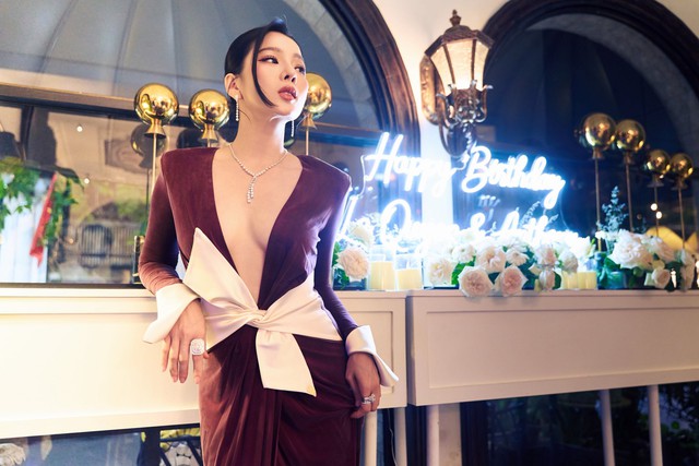 Nữ ca sĩ hát nhạc bolero nức tiếng phòng trà ở tuổi 45 đơn thân nuôi con trai, có tình mới hết lòng yêu chiều - Ảnh 4. Nữ ca sĩ hát nhạc bolero nức tiếng phòng trà ở tuổi 45 đơn thân nuôi con trai, có tình mới hết lòng yêu chiều - Ảnh 4.