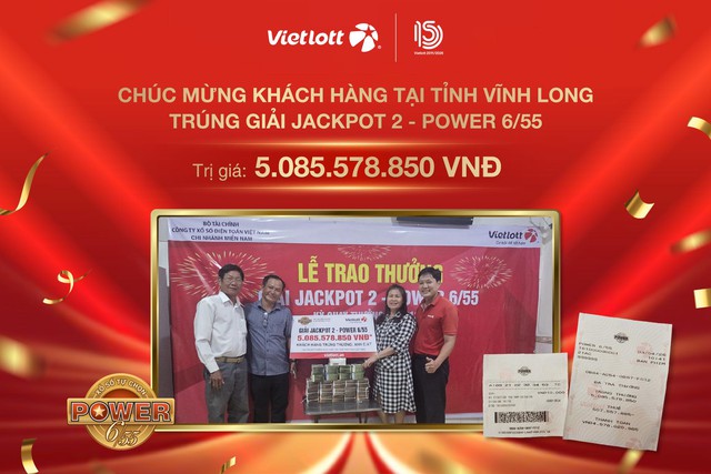 “Chọn đại” vé số Vietlot, một người bất ngờ nhận về cả bàn tiền thưởng - Ảnh 1. “Chọn đại” vé số Vietlot, một người bất ngờ nhận về cả bàn tiền thưởng - Ảnh 1.