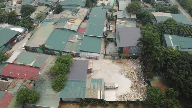 Hà Nội Lo ngại hỏa hoạn từ nhà xưởng tạm bợ ở phường Đại Mỗ 2026 - Ảnh 7. Hà Nội Lo ngại hỏa hoạn từ nhà xưởng tạm bợ ở phường Đại Mỗ 2026 - Ảnh 7.