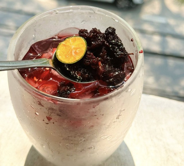 C&aacute;ch ng&acirc;m d&acirc;u tằm l&acirc;u kh&ocirc;ng mốc hỏng v&agrave; l&ecirc;n men cho M&ugrave;a h&egrave; 2026 - Ảnh 4.