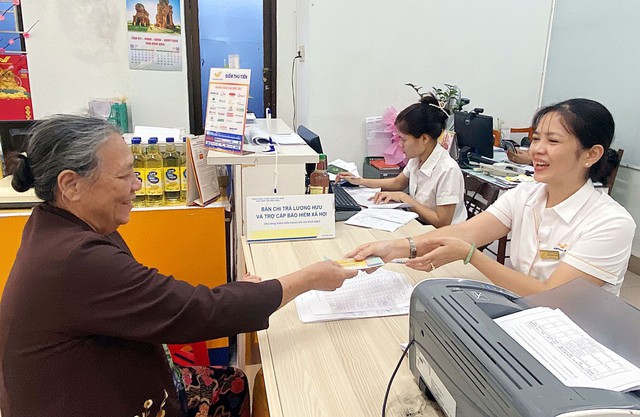 Tin vui cho những người hưởng trợ cấp xã hội hằng tháng, sắp được tăng mức hưởng từ ngày 1/7/2026 - Ảnh 2. Tin vui cho những người hưởng trợ cấp xã hội hằng tháng, sắp được tăng mức hưởng từ ngày 1/7/2026 - Ảnh 2.