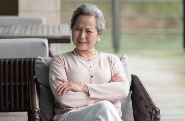 Kh&ocirc;ng muốn l&agrave;m osin cho con ch&aacute;u, cụ b&agrave; thu&ecirc; nh&agrave; ở ri&ecirc;ng: Tuổi gi&agrave; bất ngờ 'dễ thở' hơn - Ảnh 1.