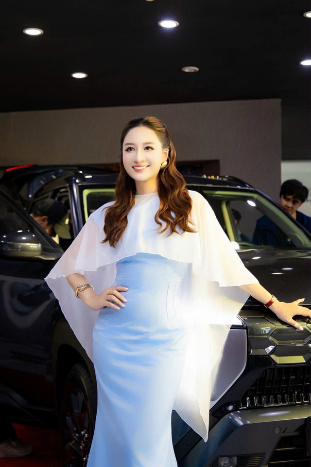 Ch&acirc;n dung Hải V&acirc;n - &Aacute; hậu văn h&oacute;a Việt Nam 2026 với khả năng 3 ngọai ngữ - Ảnh 8.