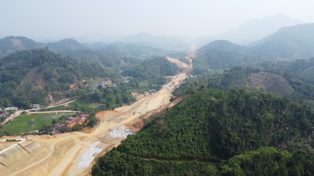 Toàn cảnh tuyến cao tốc hơn 5.700 tỷ đồng xuyên núi rừng Thái Nguyên - Ảnh 2. Toàn cảnh tuyến cao tốc hơn 5.700 tỷ đồng xuyên núi rừng Thái Nguyên - Ảnh 2.