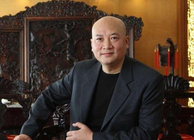 Điều kỳ b&iacute; trong cuộc h&ocirc;n nh&acirc;n 'lệch tuổi' giữa Đường Tăng 'T&acirc;y Du K&yacute;' 1986 c&ugrave;ng vợ doanh nh&acirc;n tỷ đ&ocirc; - Ảnh 4.