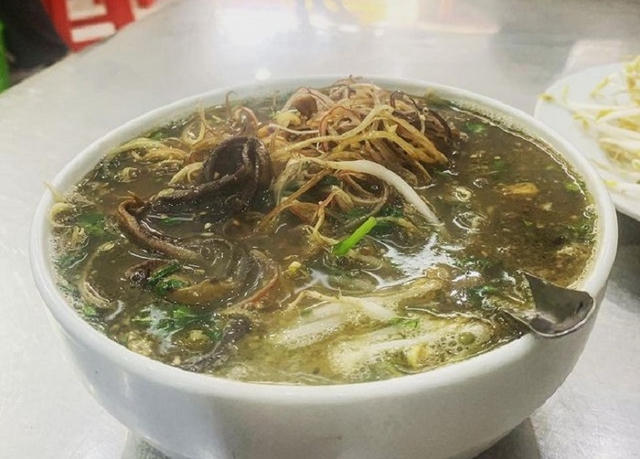 Loạt m&oacute;n ăn đặc sản kh&ocirc;ng thể bỏ qua khi thăm c&aacute;c danh lam thắng cảnh Ninh B&igrave;nh 2026 - Ảnh 5.