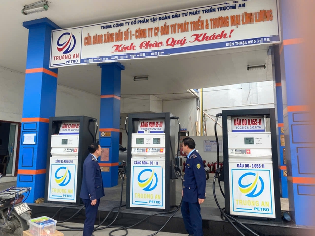 Ph&aacute;t hiện 2 doanh nghiệp xăng dầu vi phạm quy định ph&aacute;p luật tại Đồng Th&aacute;p - Ảnh 2.