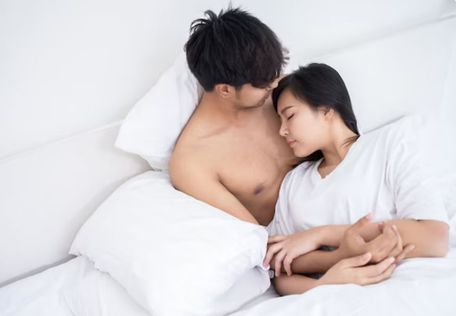 Vợ ngoại t&igrave;nh bỏ trốn, chồng lập tức cưới vợ 'đối thủ' khiến cả l&agrave;ng sửng sốt - Ảnh 2.