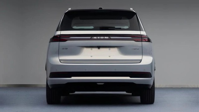 SUV hạng C gi&aacute; 424 triệu đồng của Toyota đẹp phong c&aacute;ch, c&ocirc;ng nghệ LiDAR, m&agrave;n h&igrave;nh 14,6 inch s&aacute;nh ngang Mazda CX-5, rẻ như sedan Toyota Vios chắc chắn chị em h&agrave;i l&ograve;ng - Ảnh 3.