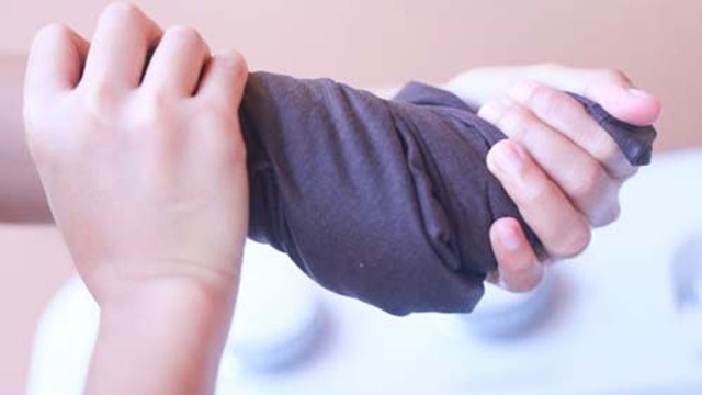 Sau tuổi 60, dấu hiệu ở b&agrave;n tay c&oacute; thể phản &aacute;nh tuổi thọ v&agrave; nguy cơ bệnh tật - Ảnh 2.