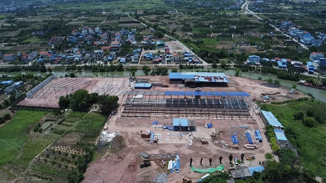 Ninh B&igrave;nh: Nh&agrave; m&aacute;y gạch Điền X&aacute; dừng thi c&ocirc;ng v&igrave; lo ngại &ocirc; nhiễm m&ocirc;i trường - Ảnh 1.