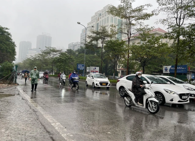 Miền Bắc lại sắp đ&oacute;n kh&ocirc;ng kh&iacute; lạnh sau đợt nắng n&oacute;ng như thi&ecirc;u đốt - Ảnh 2.