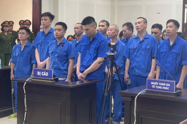 B&ugrave;i Đ&igrave;nh Kh&aacute;nh c&ugrave;ng 3 đồng phạm bị tuy&ecirc;n &aacute;n tử h&igrave;nh - Ảnh 1.