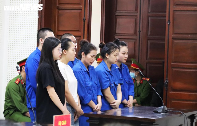 Tr&ugrave;m ma t&uacute;y B&ugrave;i Đ&igrave;nh Kh&aacute;nh đối diện mức &aacute;n tử h&igrave;nh - Ảnh 3.