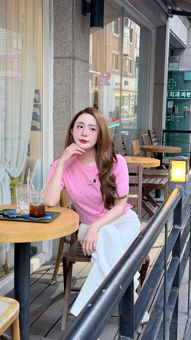 Diện bikini n&oacute;ng bỏng ch&agrave;o h&egrave;, c&aacute; sấu ch&uacute;a Quỳnh Nga g&acirc;y sốt MXH - Ảnh 8.