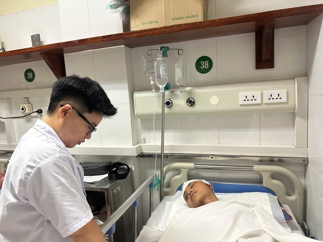 Nam thiếu ni&ecirc;n người H&rsquo;M&ocirc;ng bị chấn thương sọ n&atilde;o sau tai nạn, gia đ&igrave;nh bất lực cầu cứu 40 triệu đồng để điều trị - Ảnh 3.