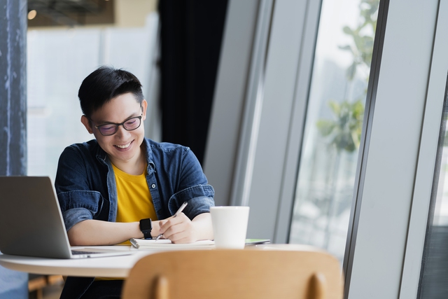 Người gi&agrave;u, người giỏi đến đ&acirc;u cũng lu&ocirc;n t&igrave;m c&aacute;ch tr&aacute;nh xa 2 chữ khiến sự nghiệp sụp đổ - Ảnh 1.