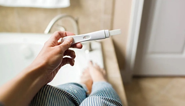 Chồng từ chối kh&aacute;m v&ocirc; sinh, vợ chịu &aacute;p lực oan suốt 3 năm v&igrave; định kiến v&ocirc; sinh - Ảnh 1.
