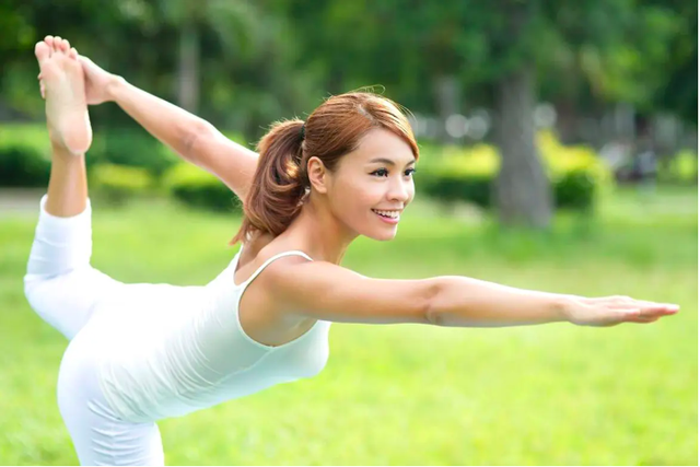 Phụ nữ trẻ l&acirc;u sở hữu 3 đặc điểm n&agrave;y, c&agrave;ng sau tuổi 40 c&agrave;ng r&otilde; - Ảnh 4.
