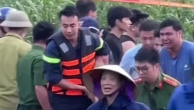 Tin sáng 19/5: Quán cơm lấn chiếm ngõ ở Cầu Giấy bị phạt 35 triệu đồng; trường hợp nào được công bố giới tính thai nhi? - Ảnh 4. Tin sáng 19/5: Quán cơm lấn chiếm ngõ ở Cầu Giấy bị phạt 35 triệu đồng; trường hợp nào được công bố giới tính thai nhi? - Ảnh 4.