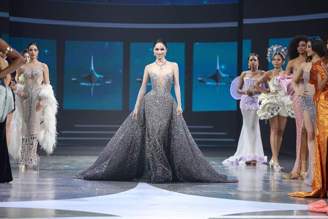 Tin sao ngày 21/5: Khổng Tú Quỳnh nhan sắc thăng hạng, Trường Giang lãng mạn với Nhã Phương, Lý Hải dập tắt tin đồn - Ảnh 3. Tin sao ngày 21/5: Khổng Tú Quỳnh nhan sắc thăng hạng, Trường Giang lãng mạn với Nhã Phương, Lý Hải dập tắt tin đồn - Ảnh 3.