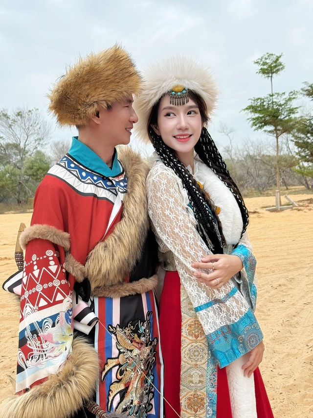 Tin sao ngày 21/5: Khổng Tú Quỳnh nhan sắc thăng hạng, Trường Giang lãng mạn với Nhã Phương, Lý Hải dập tắt tin đồn - Ảnh 5. Tin sao ngày 21/5: Khổng Tú Quỳnh nhan sắc thăng hạng, Trường Giang lãng mạn với Nhã Phương, Lý Hải dập tắt tin đồn - Ảnh 5.