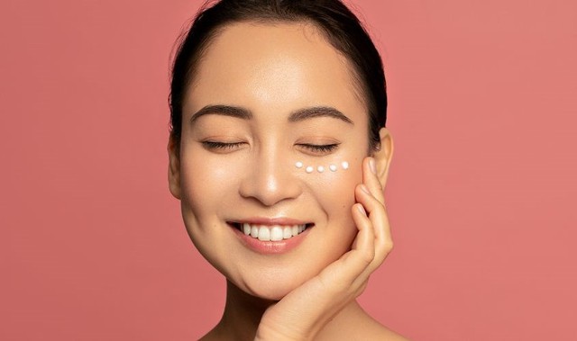 C&aacute;c bước skincare c&aacute;ch nhau bao nhi&ecirc;u ph&uacute;t l&agrave; "chuẩn" nhất cho da? - Ảnh 4.